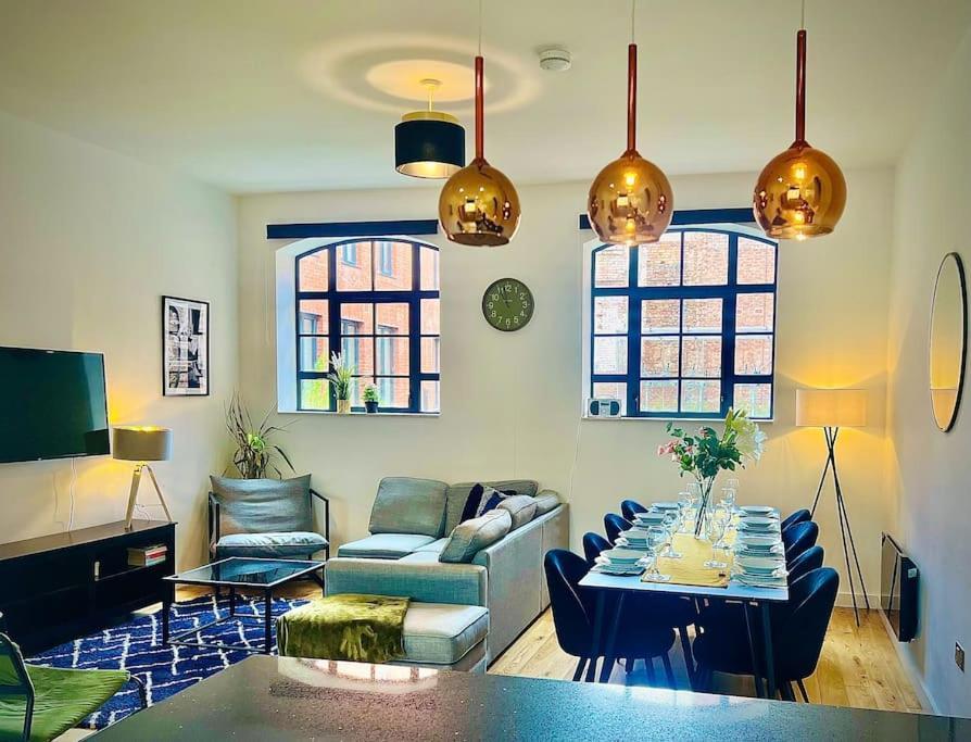 Twilight House -Wyndale Living- B'Ham Jq Townhouse Villa เบอร์มิงแฮม ภายนอก รูปภาพ
